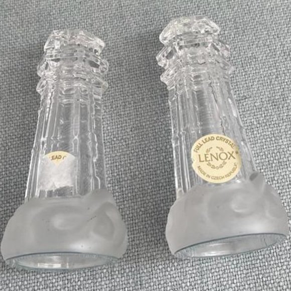 LENOX Crystal Glass Lighthouse Salt & Pepper Shakers Frosted Waves Base - Picture 8 of 8
